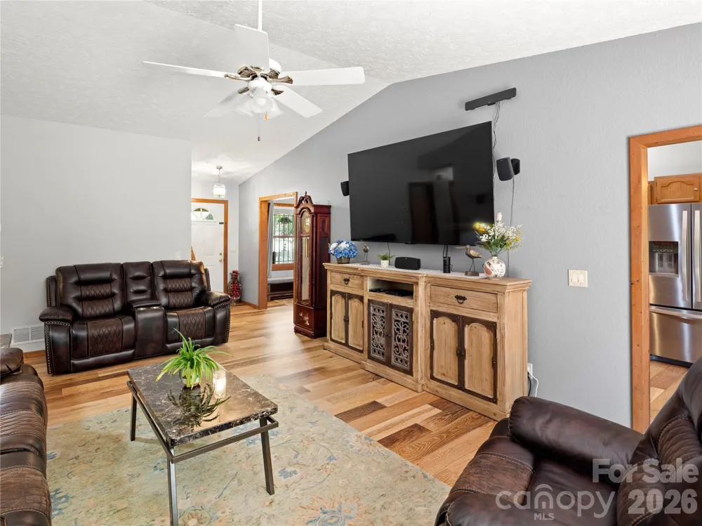 5 Harrison Hill Road Swannanoa, NC 28778