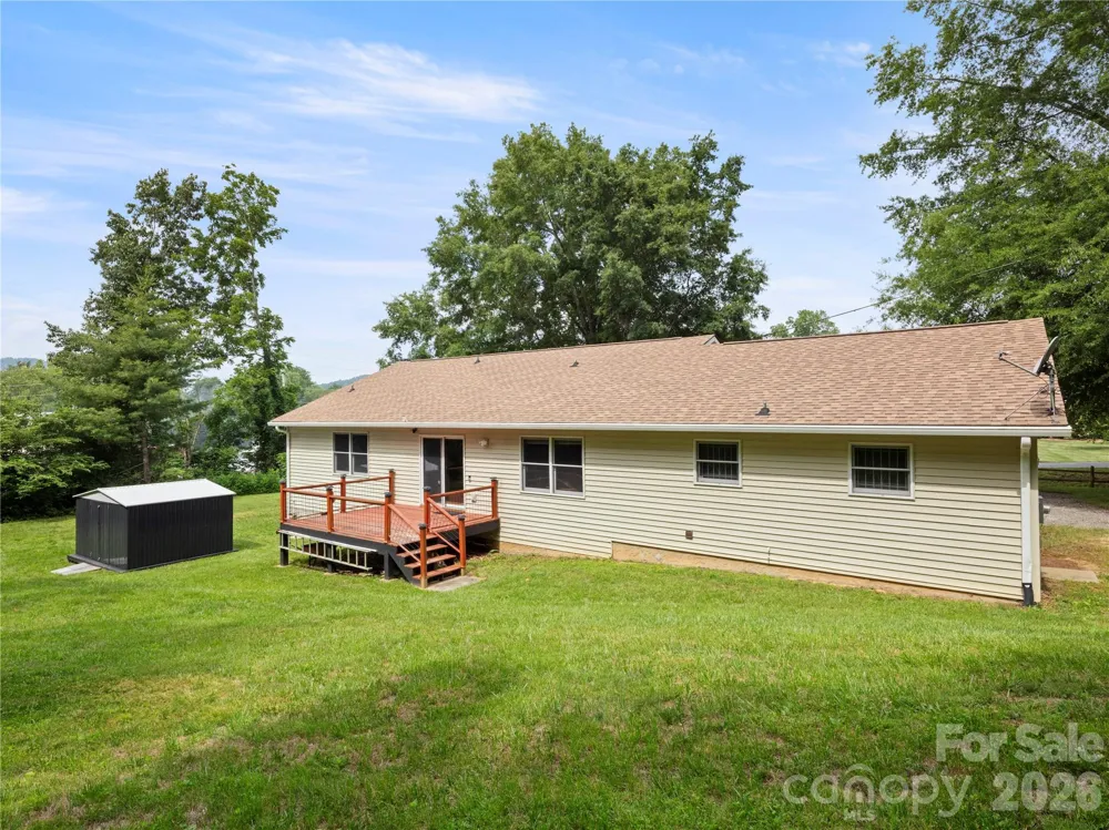 5 Harrison Hill Road Swannanoa, NC 28778