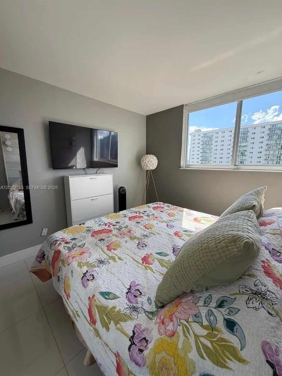 19370 Collins Ave #912 Sunny Isles Beach, FL 33160
