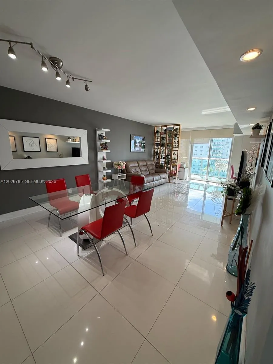19370 Collins Ave #912 Sunny Isles Beach, FL 33160