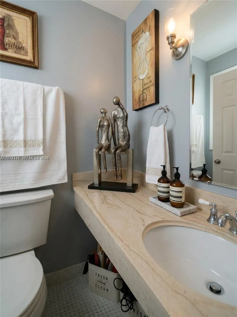 1985 S Ocean Dr #2B Hallandale Beach, FL 33009