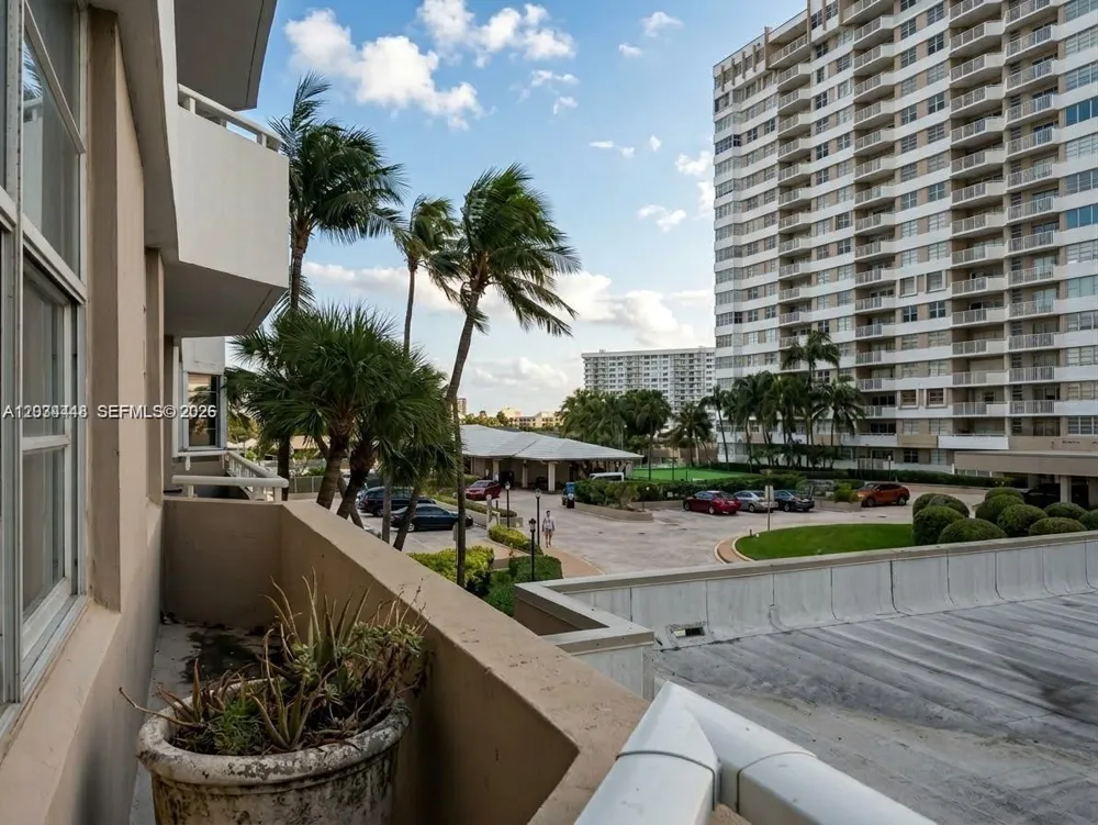 1985 S Ocean Dr #2B Hallandale Beach, FL 33009