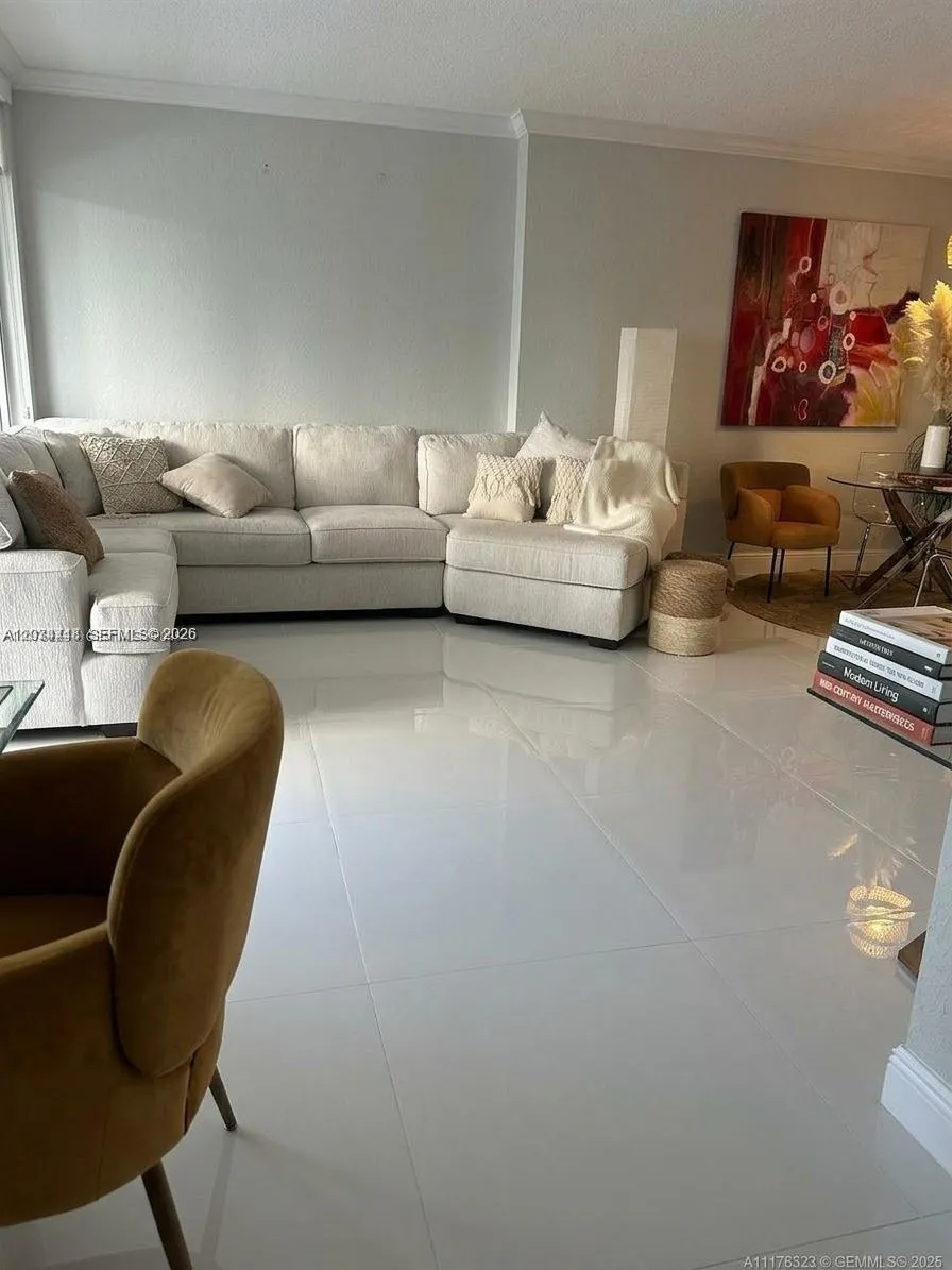 1985 S Ocean Dr #2B Hallandale Beach, FL 33009