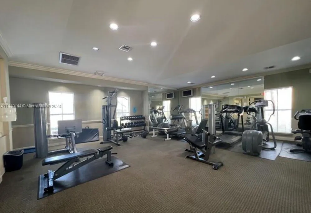 949 Riverside Drive #423 Coral Springs, FL 33071
