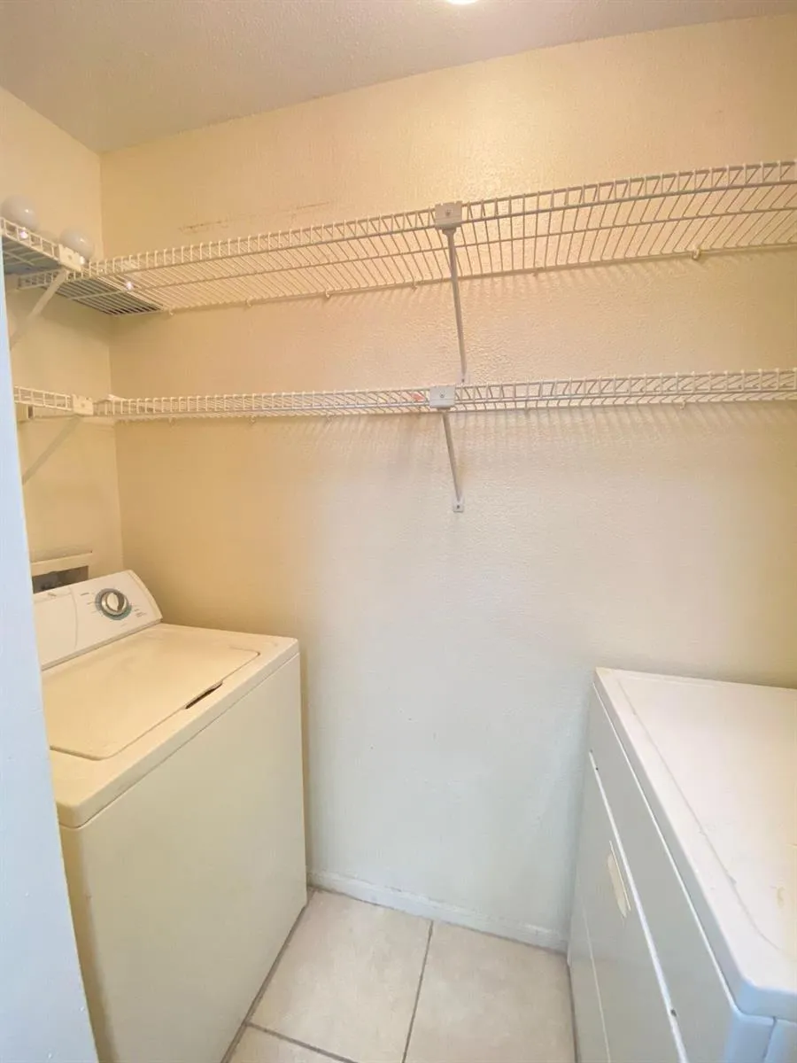 949 Riverside Drive #423 Coral Springs, FL 33071