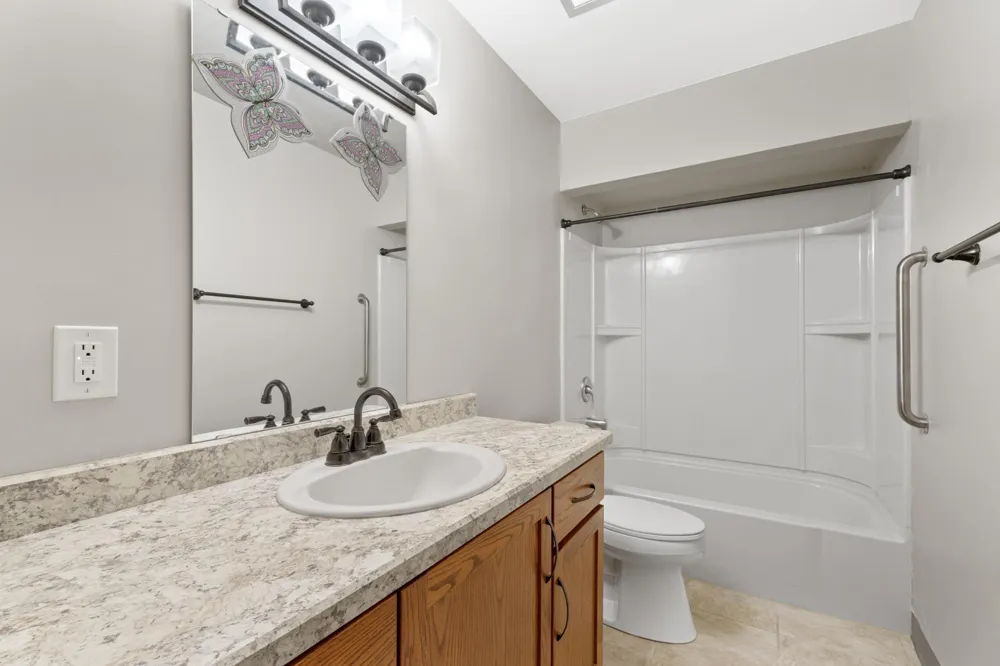 813 6th Avenue #B7 Fargo, ND 58102