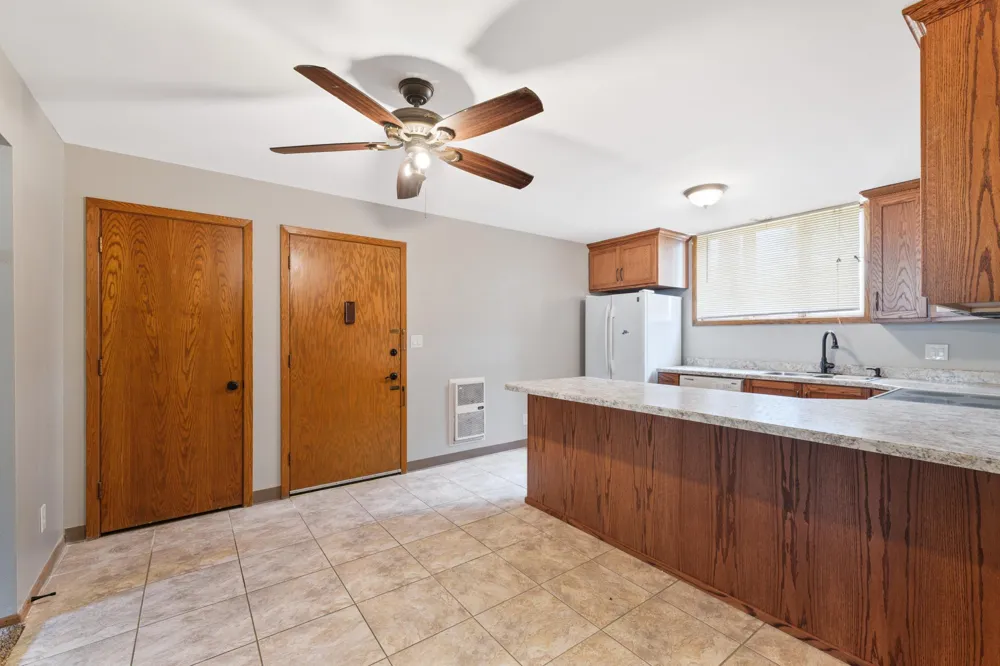 813 6th Avenue #B7 Fargo, ND 58102