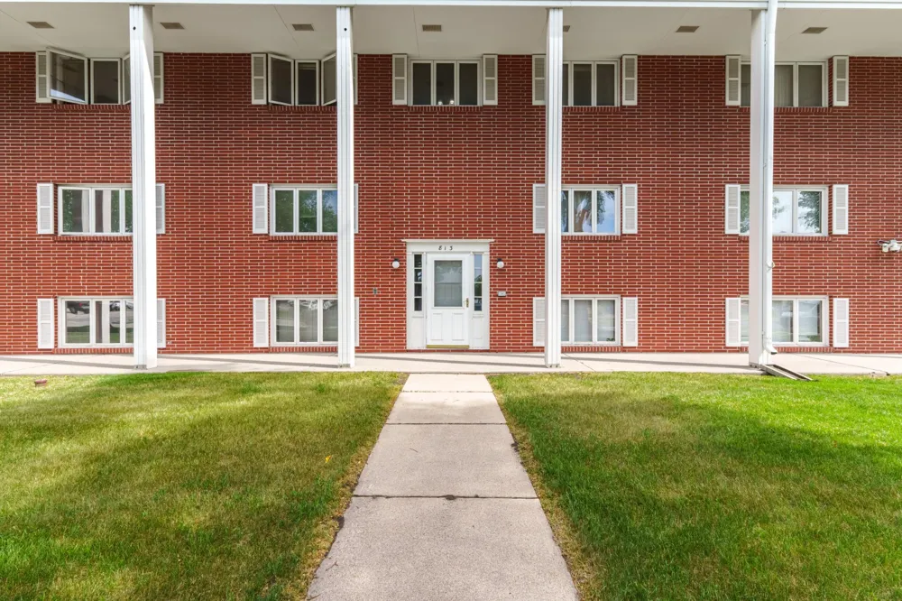 813 6th Avenue #B7 Fargo, ND 58102