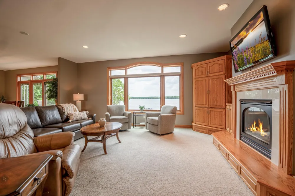 191 137th Avenue NW Spicer, MN 56288