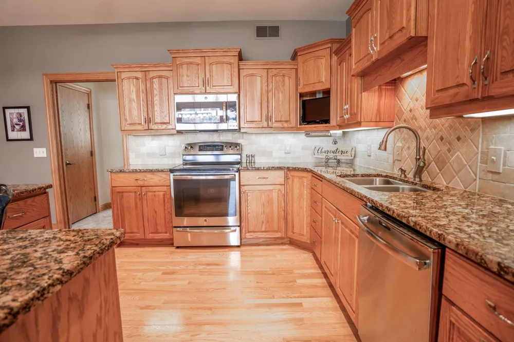 191 137th Avenue NW Spicer, MN 56288