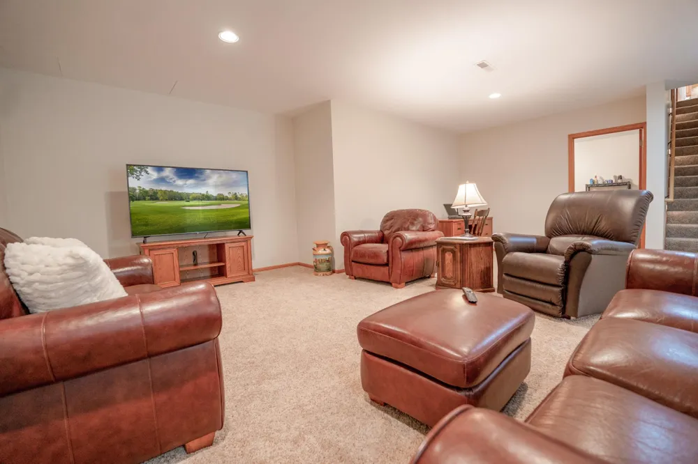 191 137th Avenue NW Spicer, MN 56288