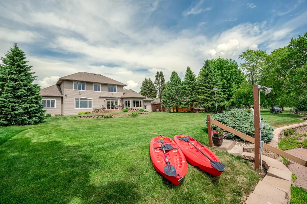 191 137th Avenue NW Spicer, MN 56288