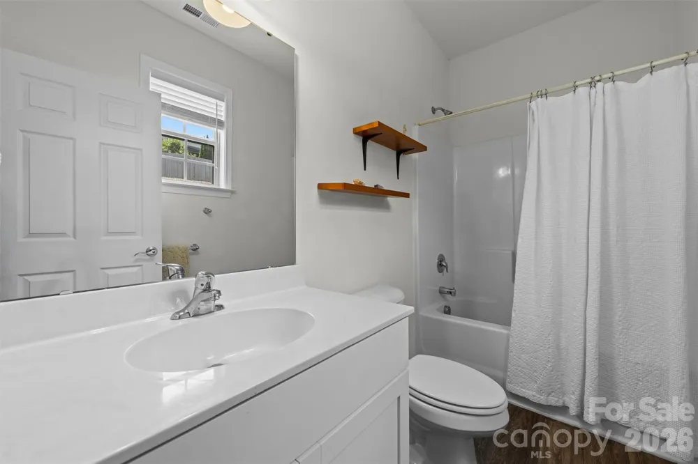 115 Water Leaf Drive Weaverville, NC 28787