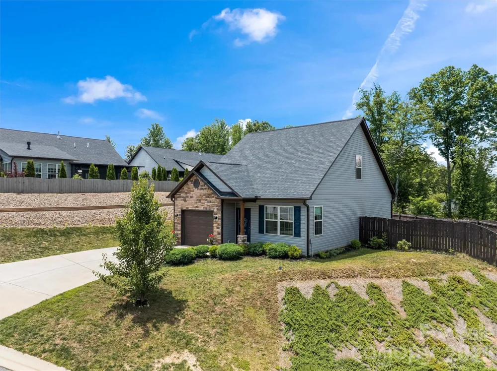 115 Water Leaf Drive Weaverville, NC 28787