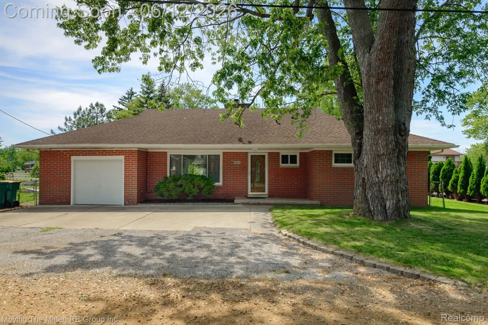 35382 Eldon Drive Brownstown Charter Township, MI 48173