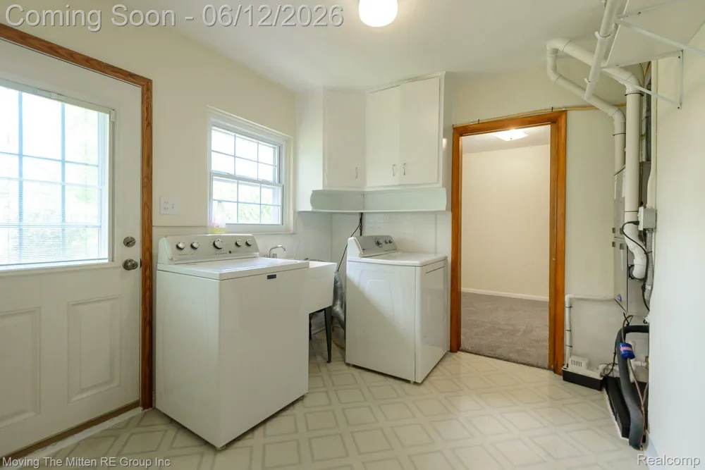 35382 Eldon Drive Brownstown Charter Township, MI 48173