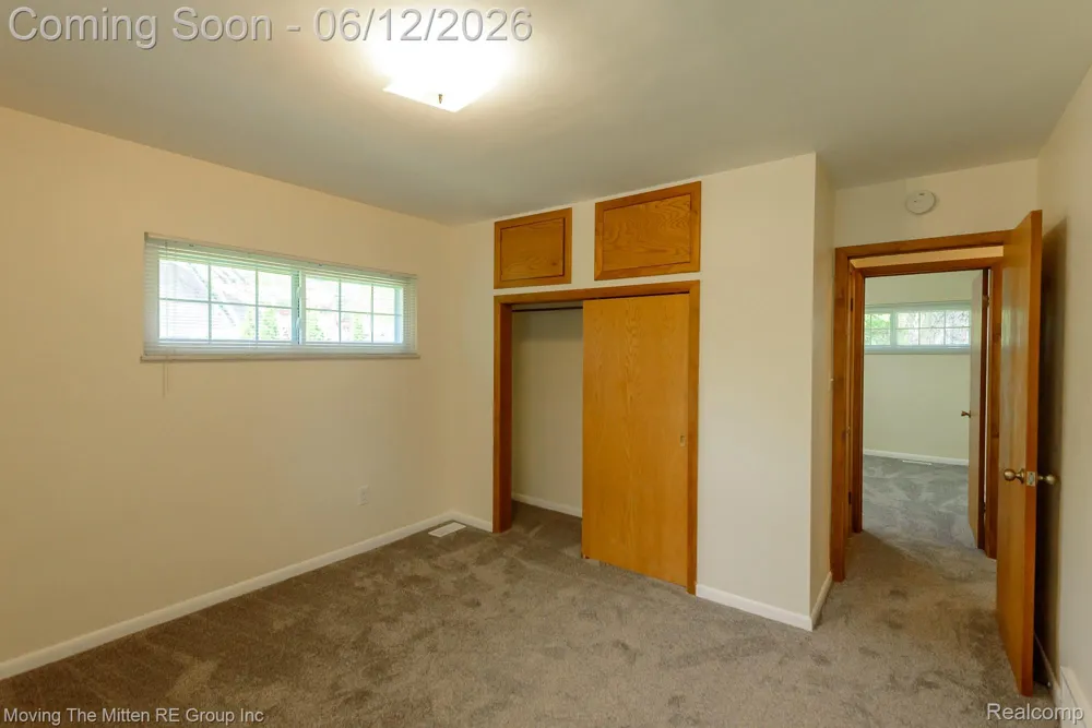 35382 Eldon Drive Brownstown Charter Township, MI 48173