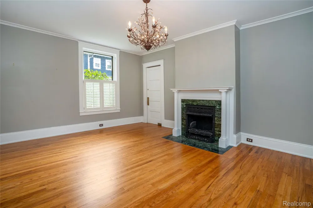 549 W Dunlap Street Northville City, MI 48167
