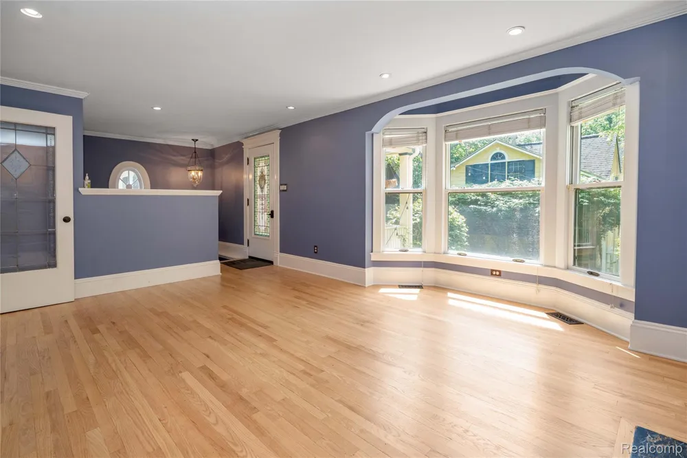 549 W Dunlap Street Northville City, MI 48167