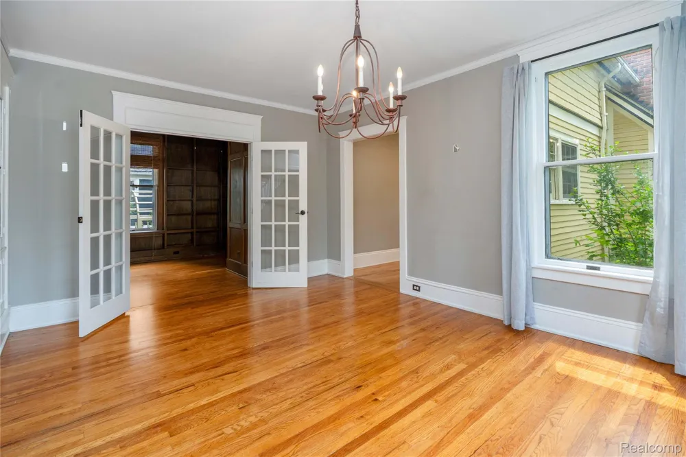 549 W Dunlap Street Northville City, MI 48167