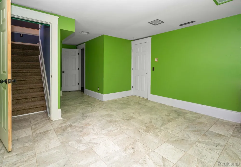 549 W Dunlap Street Northville City, MI 48167