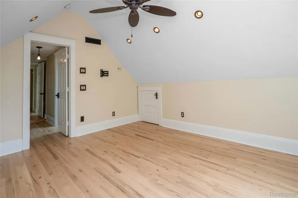 549 W Dunlap Street Northville City, MI 48167