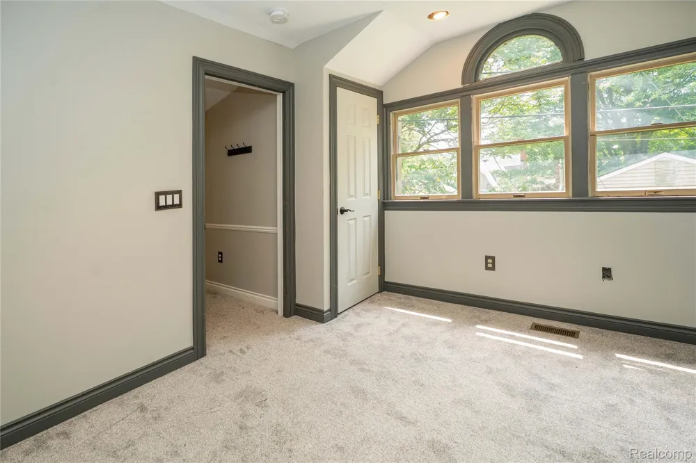 549 W Dunlap Street Northville City, MI 48167