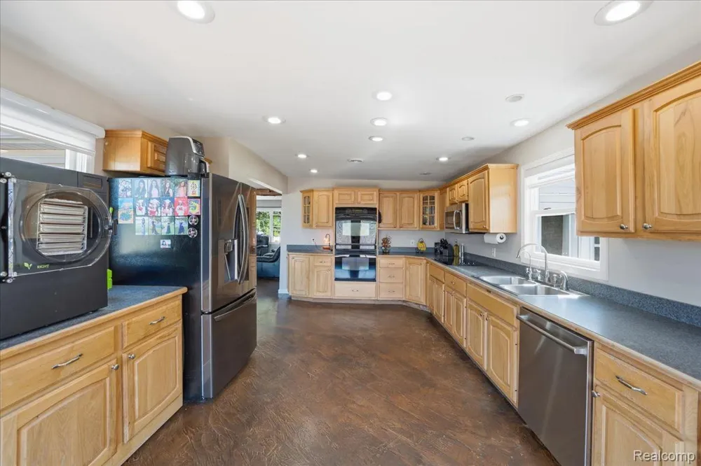 68991 Mound Road Washington Township, MI 48095