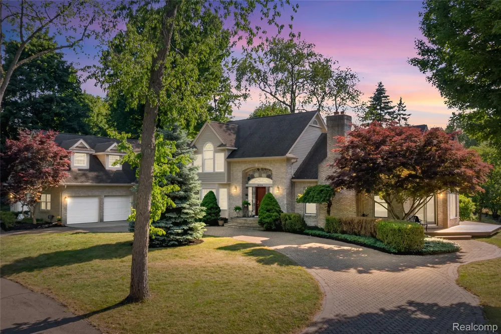 905 Spring Drive Northville Township, MI 48167