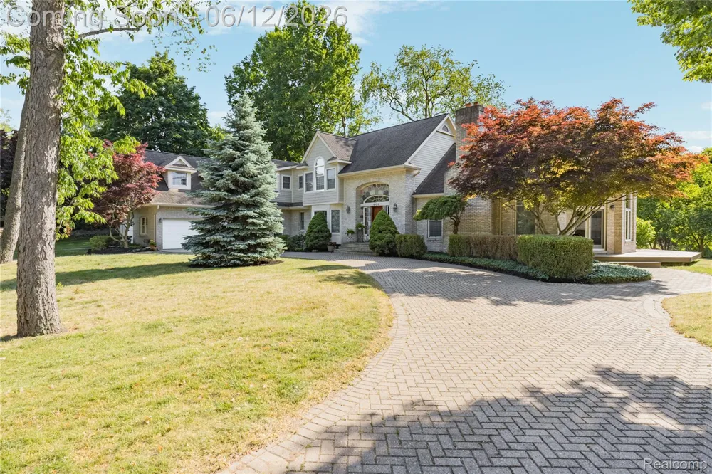 905 Spring Drive Northville Township, MI 48167