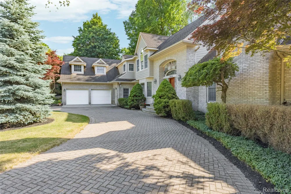 905 Spring Drive Northville Township, MI 48167