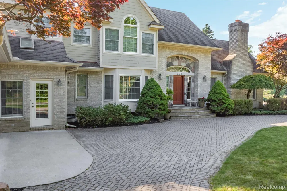 905 Spring Drive Northville Township, MI 48167