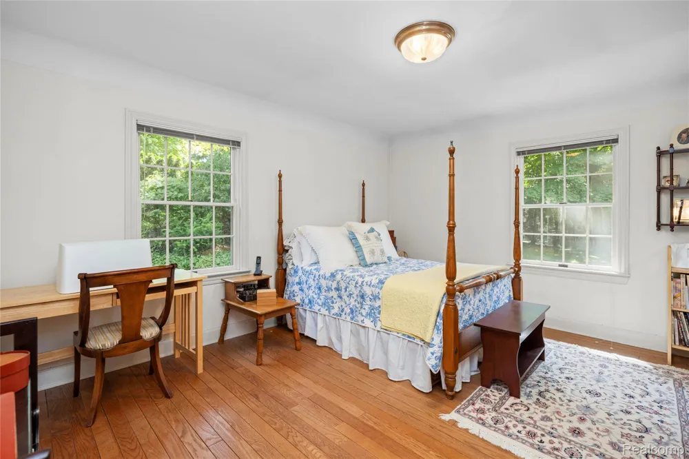 905 Spring Drive Northville Township, MI 48167