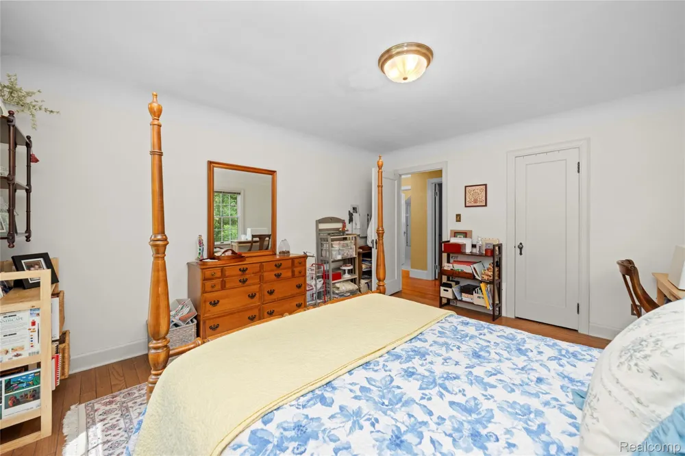 905 Spring Drive Northville Township, MI 48167