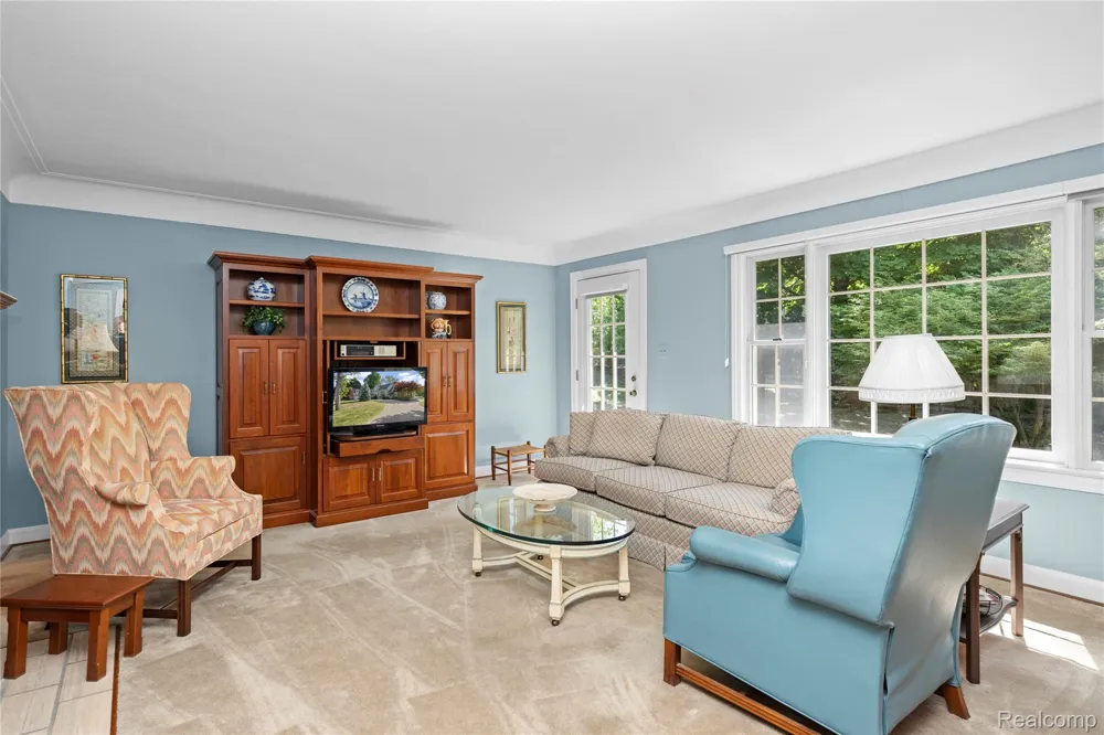 905 Spring Drive Northville Township, MI 48167