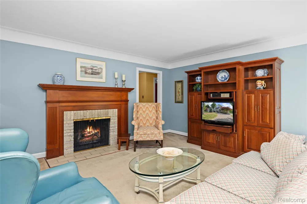 905 Spring Drive Northville Township, MI 48167