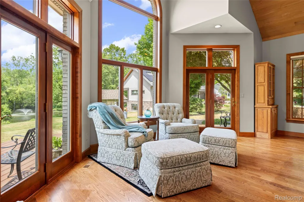 905 Spring Drive Northville Township, MI 48167