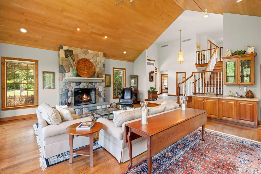 905 Spring Drive Northville Township, MI 48167