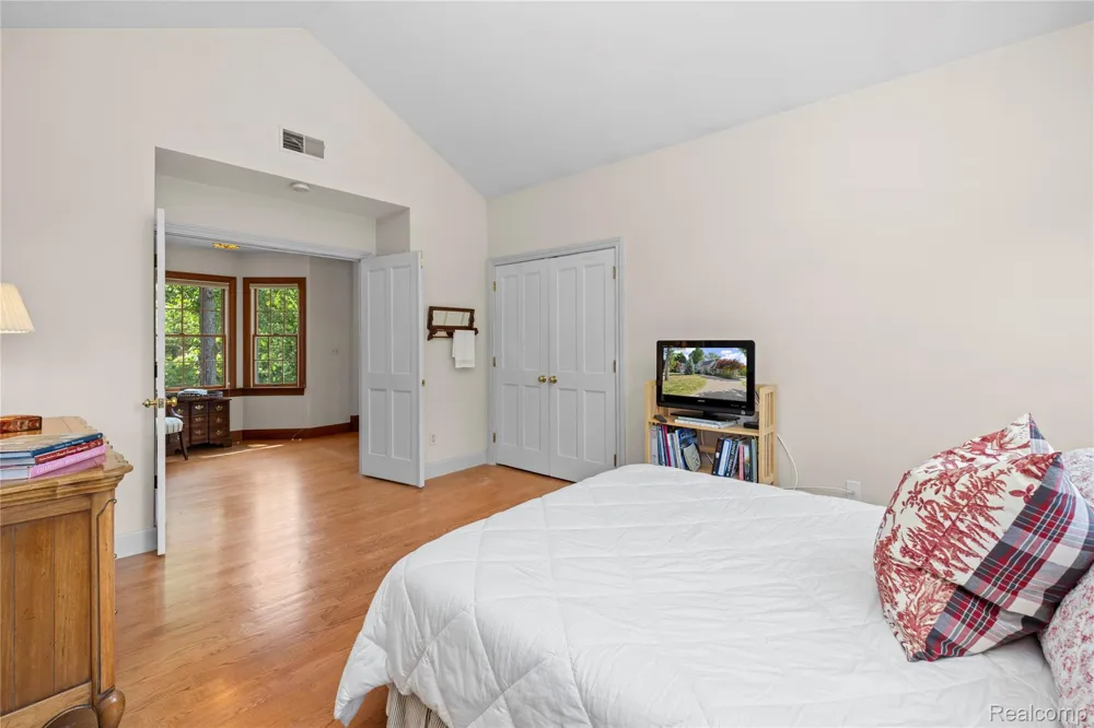905 Spring Drive Northville Township, MI 48167