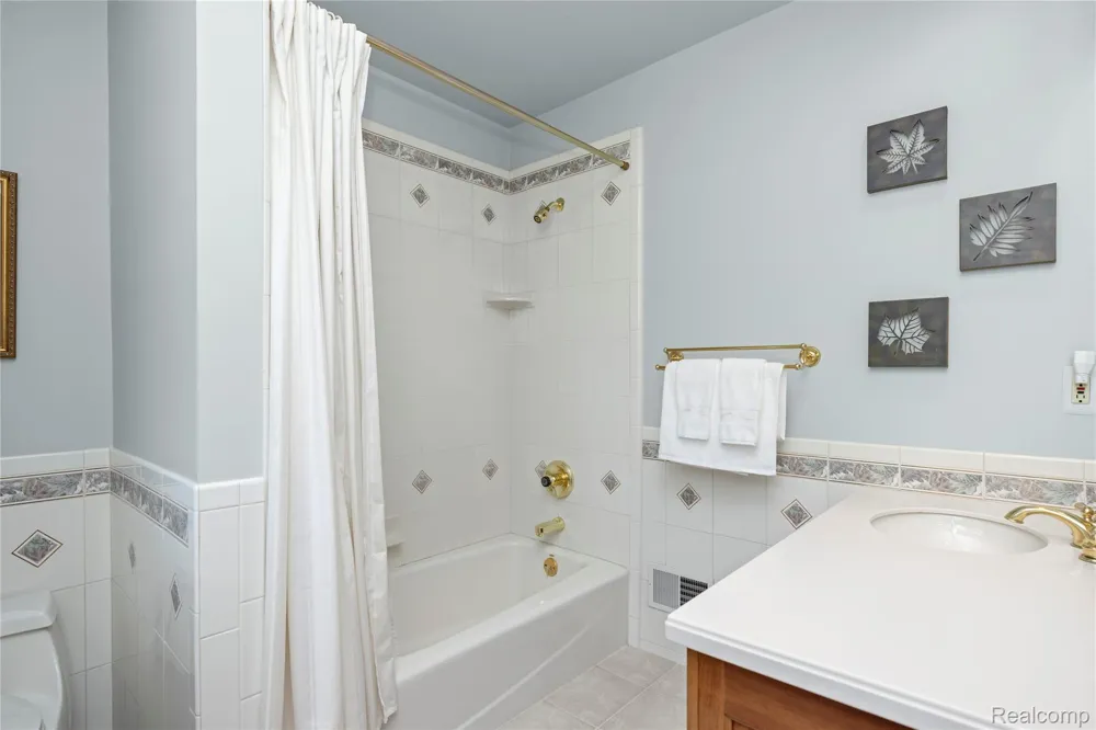 905 Spring Drive Northville Township, MI 48167