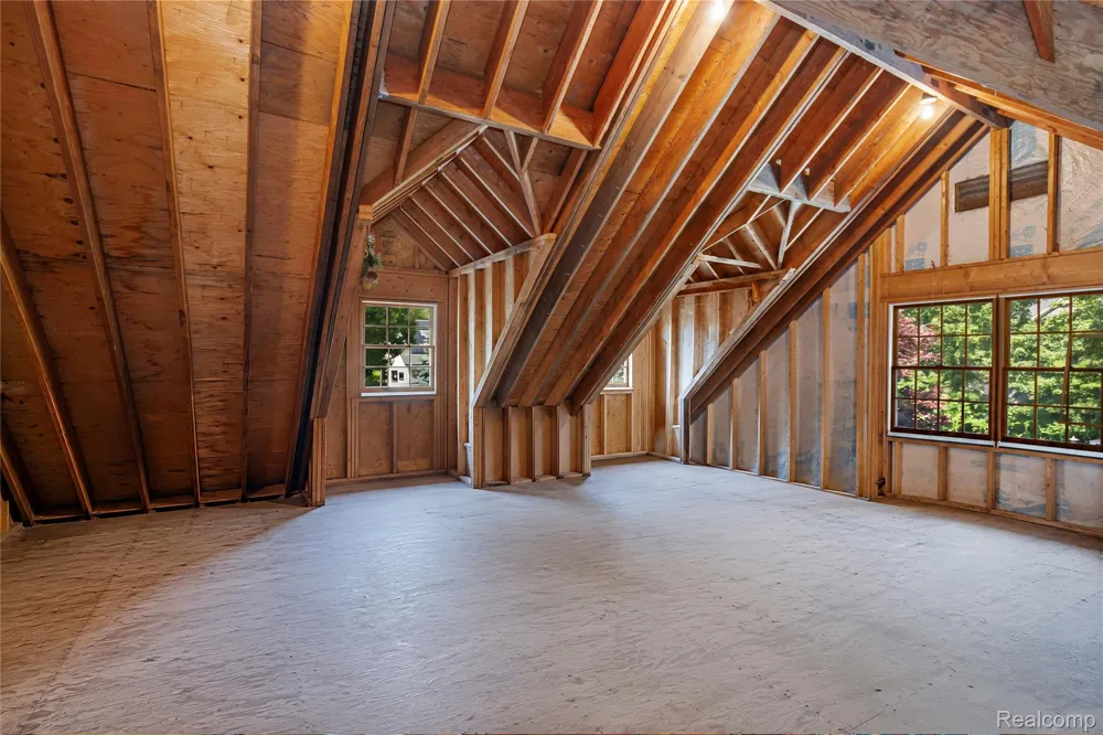 905 Spring Drive Northville Township, MI 48167