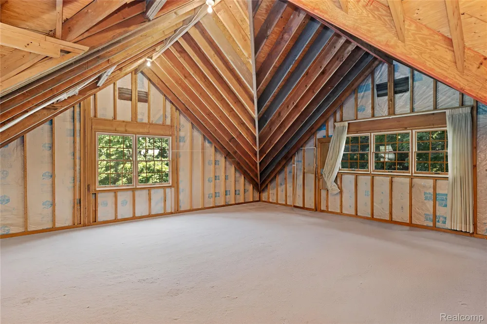 905 Spring Drive Northville Township, MI 48167