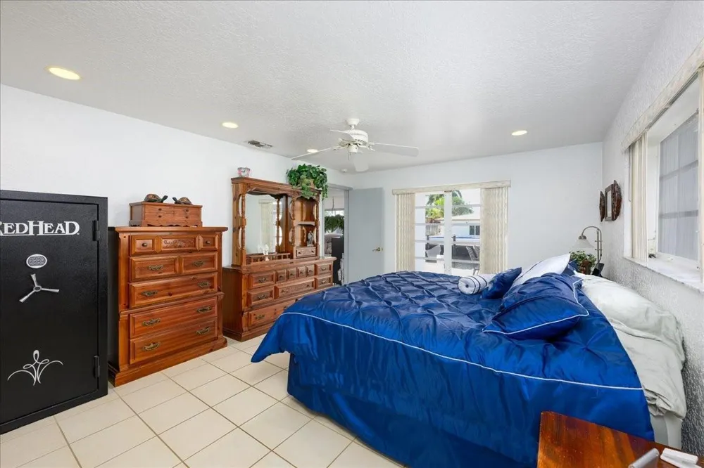 200 SE 11th Street Pompano Beach, FL 33060