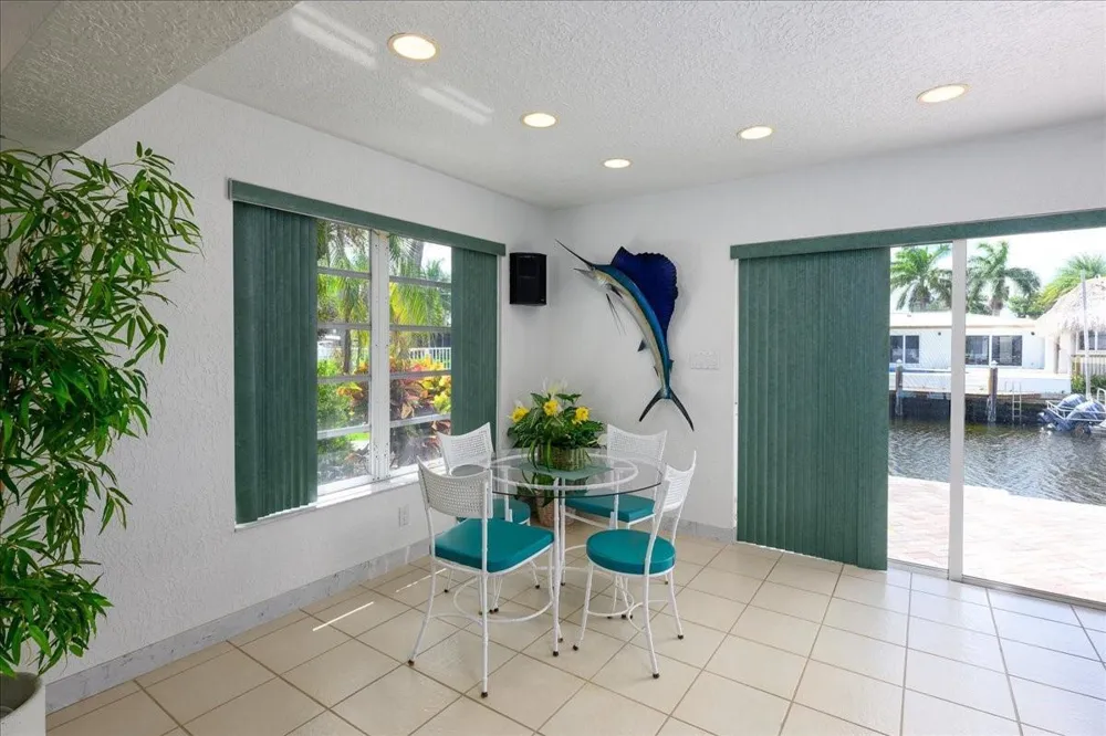 200 SE 11th Street Pompano Beach, FL 33060