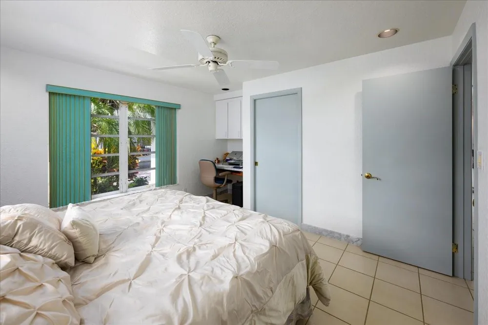 200 SE 11th Street Pompano Beach, FL 33060