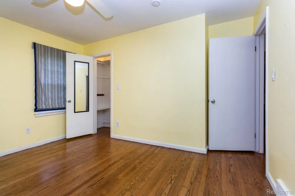 4237 Wakefield Road Berkley City, MI 48072