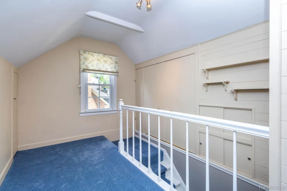 4237 Wakefield Road Berkley City, MI 48072
