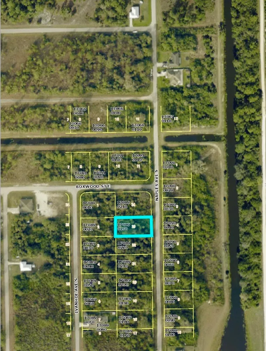 636 Naples Avenue S Lehigh Acres, FL 33974