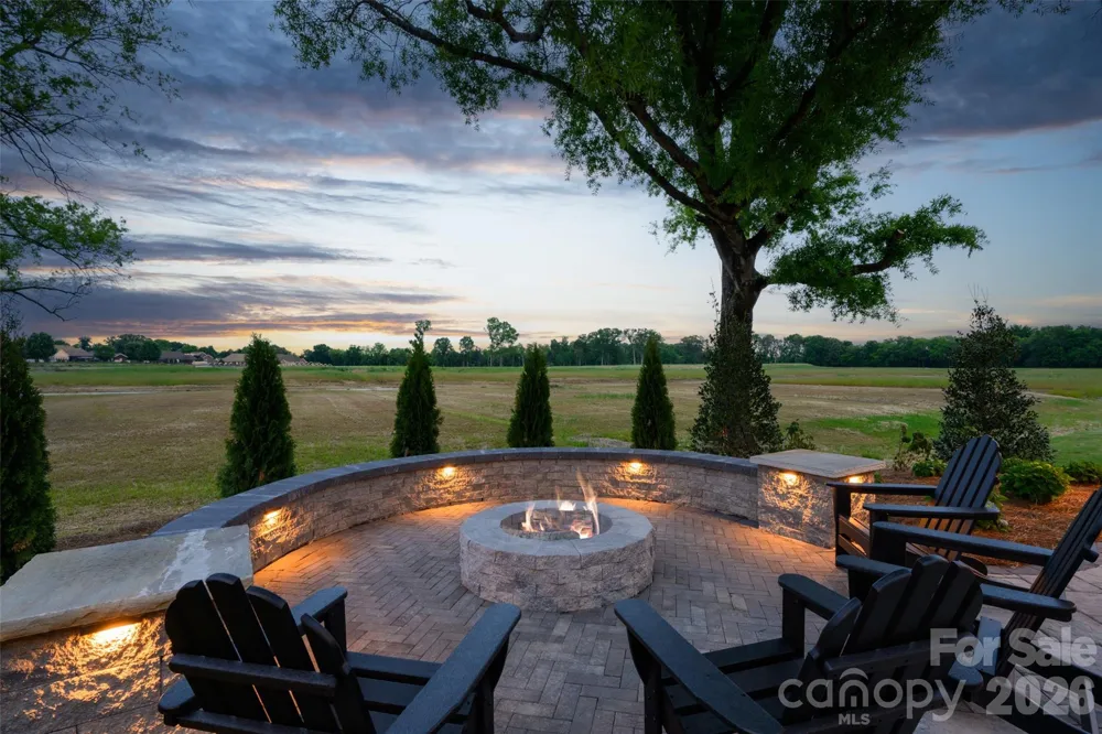 3244 Gavin Lane Harrisburg, NC 28075