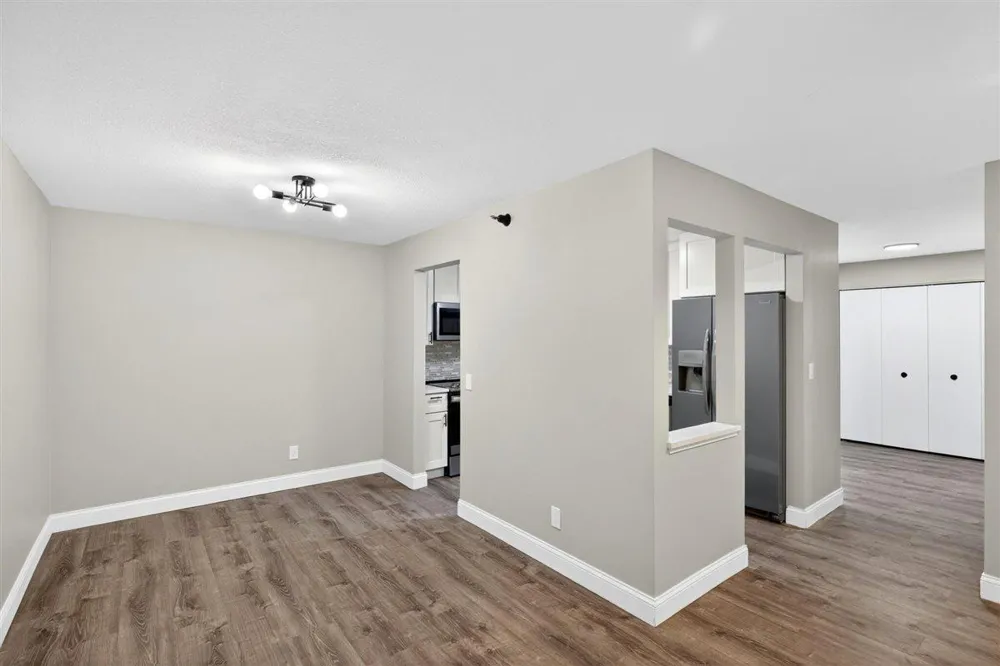5643 Green Circle Drive #108 Minnetonka, MN 55343
